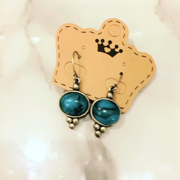 Jewelry - Faux Turquoise Southwest Pewter Tone